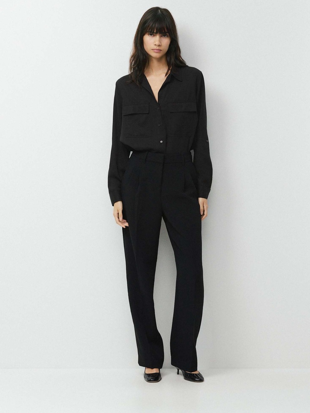 Aritzia. Wilfred Effortless Pants. Black. Size 0.